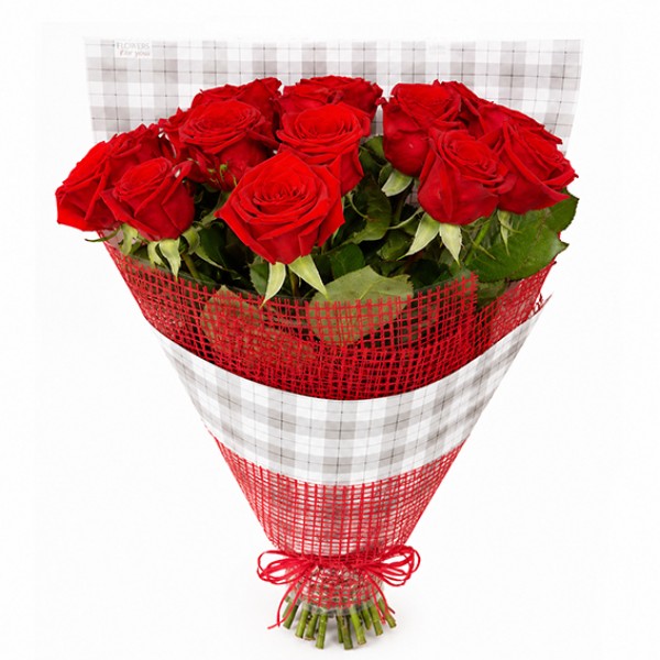 Bouquet of red roses